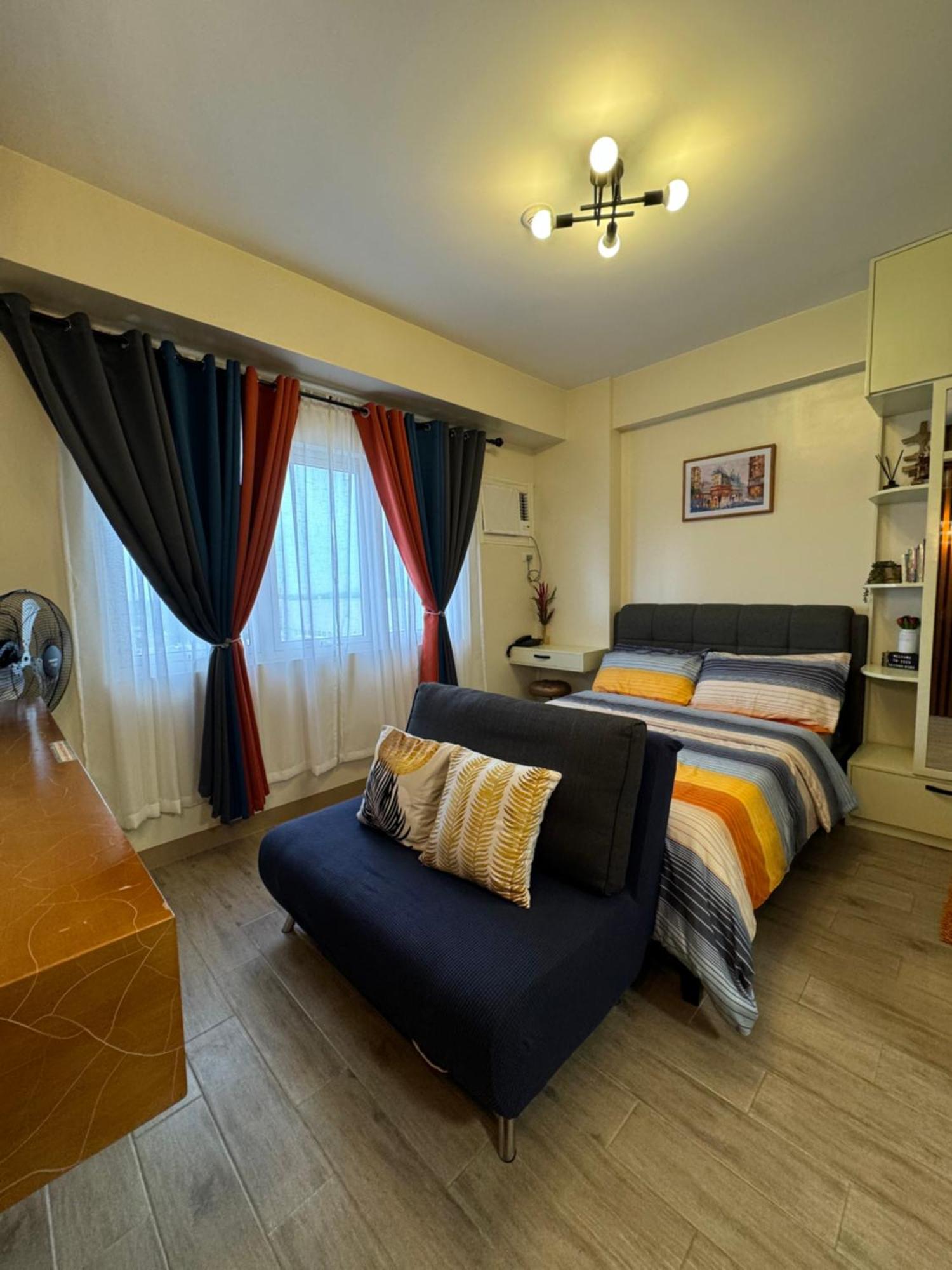 Condo Home With Fast Wifi In Bacolod City エクステリア 写真
