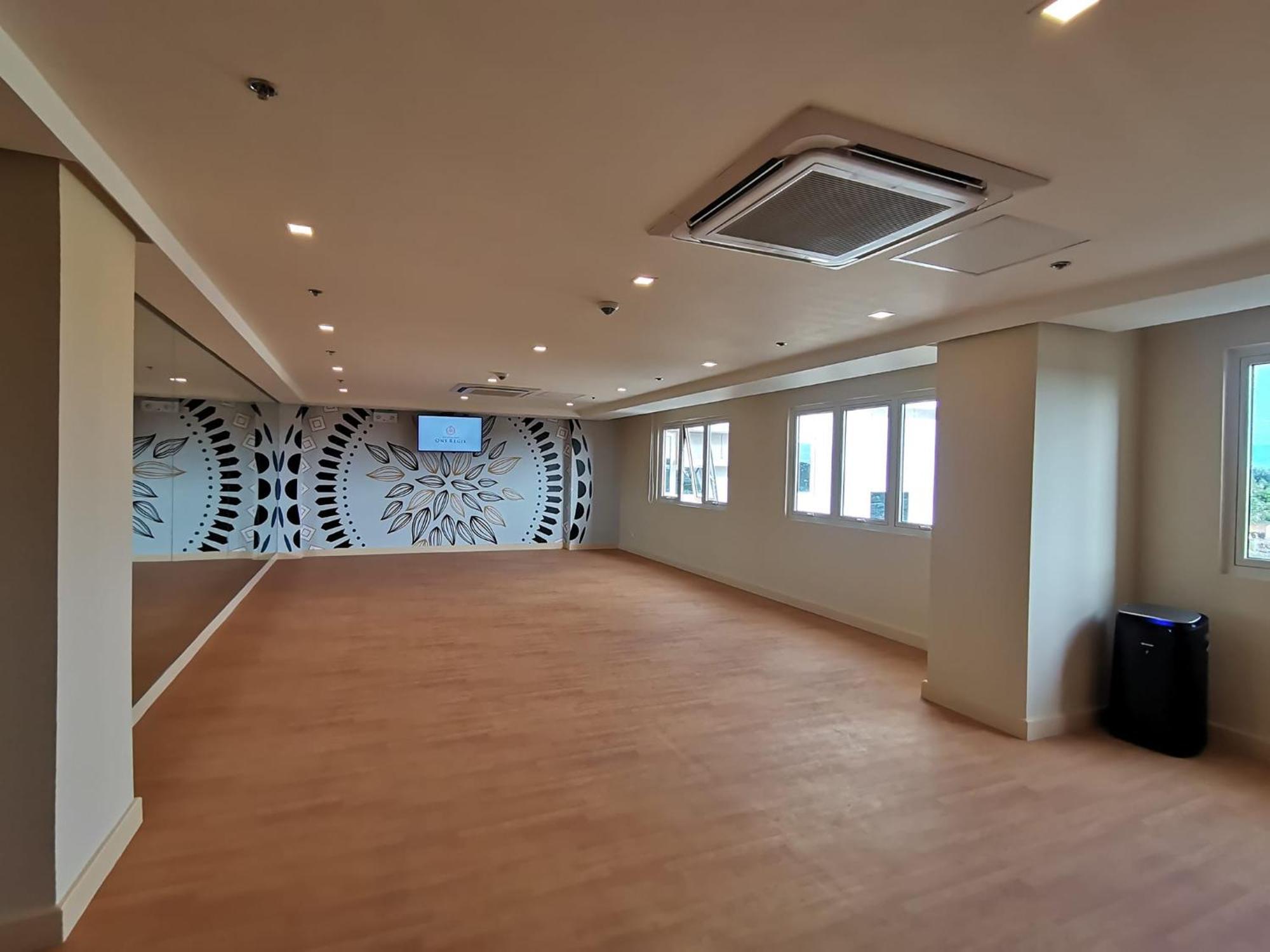 Condo Home With Fast Wifi In Bacolod City エクステリア 写真